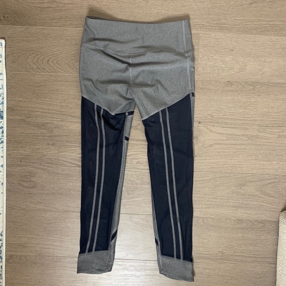 Under Armour Leggings - Picture 6 of 6